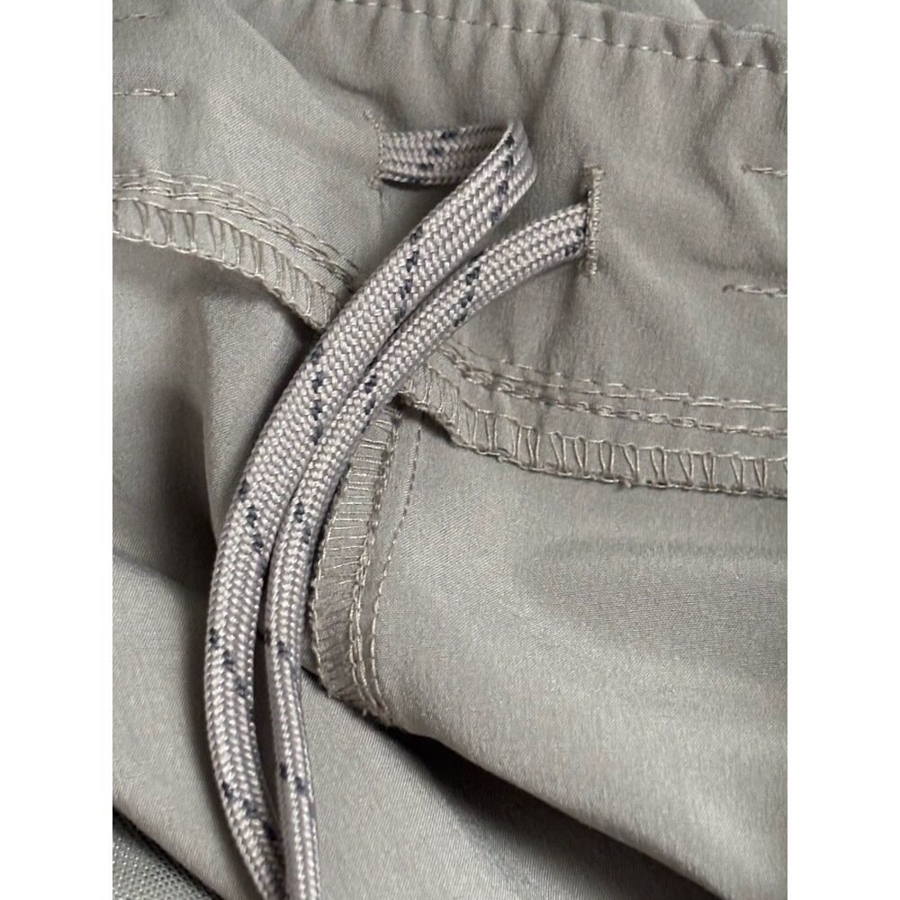 Columbia PFG Women's L Short Khaki Performance Pants Zip Pockets Stretch Hiking - Picture 7 of 11